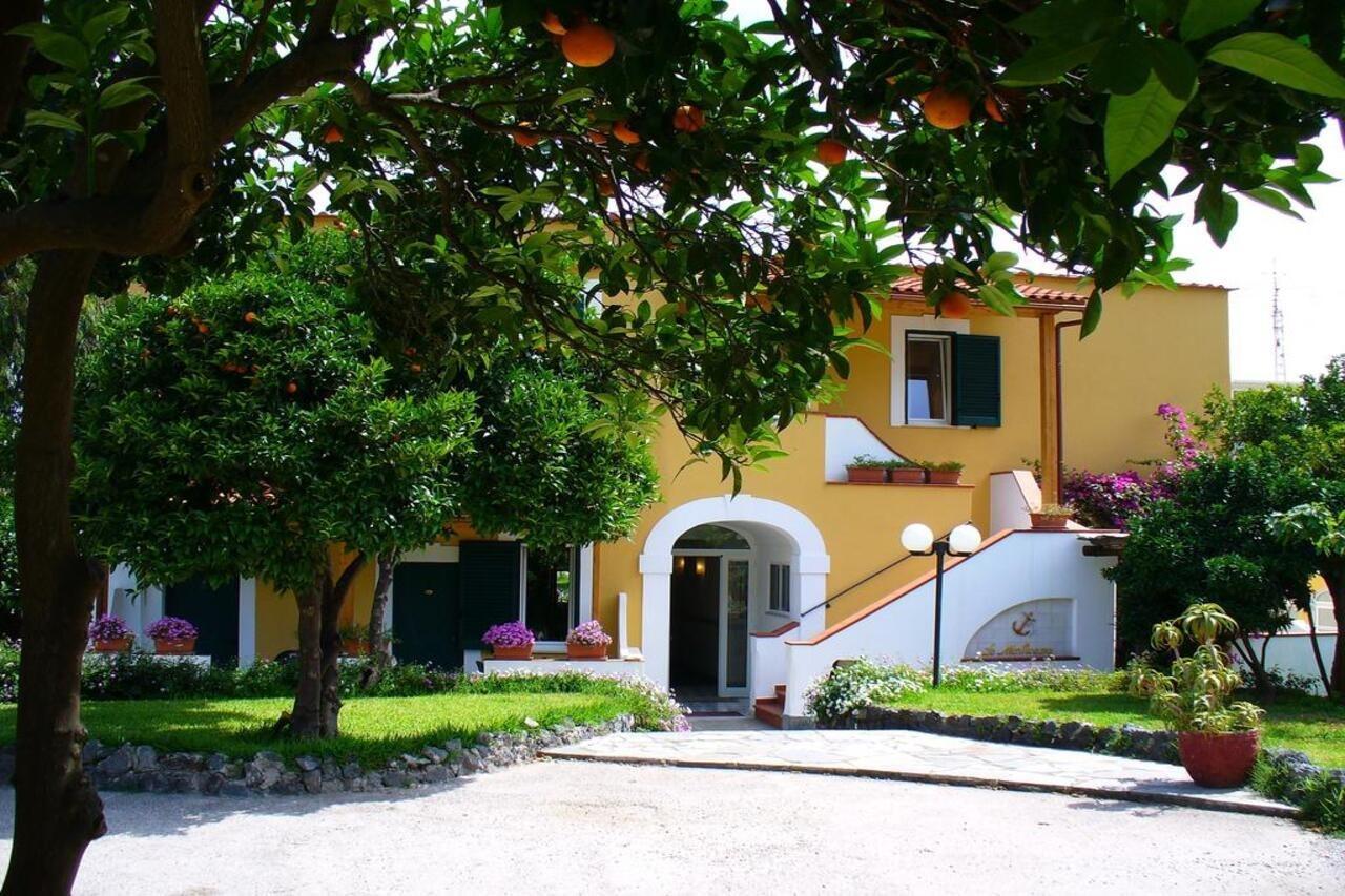 Hotel La Marticana Иския Екстериор снимка