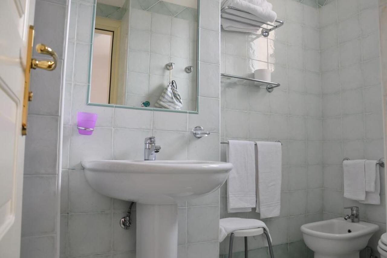 Hotel La Marticana Иския Екстериор снимка