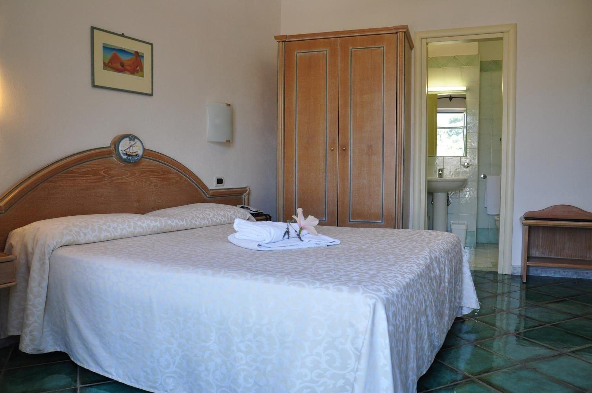 Hotel La Marticana Иския Екстериор снимка