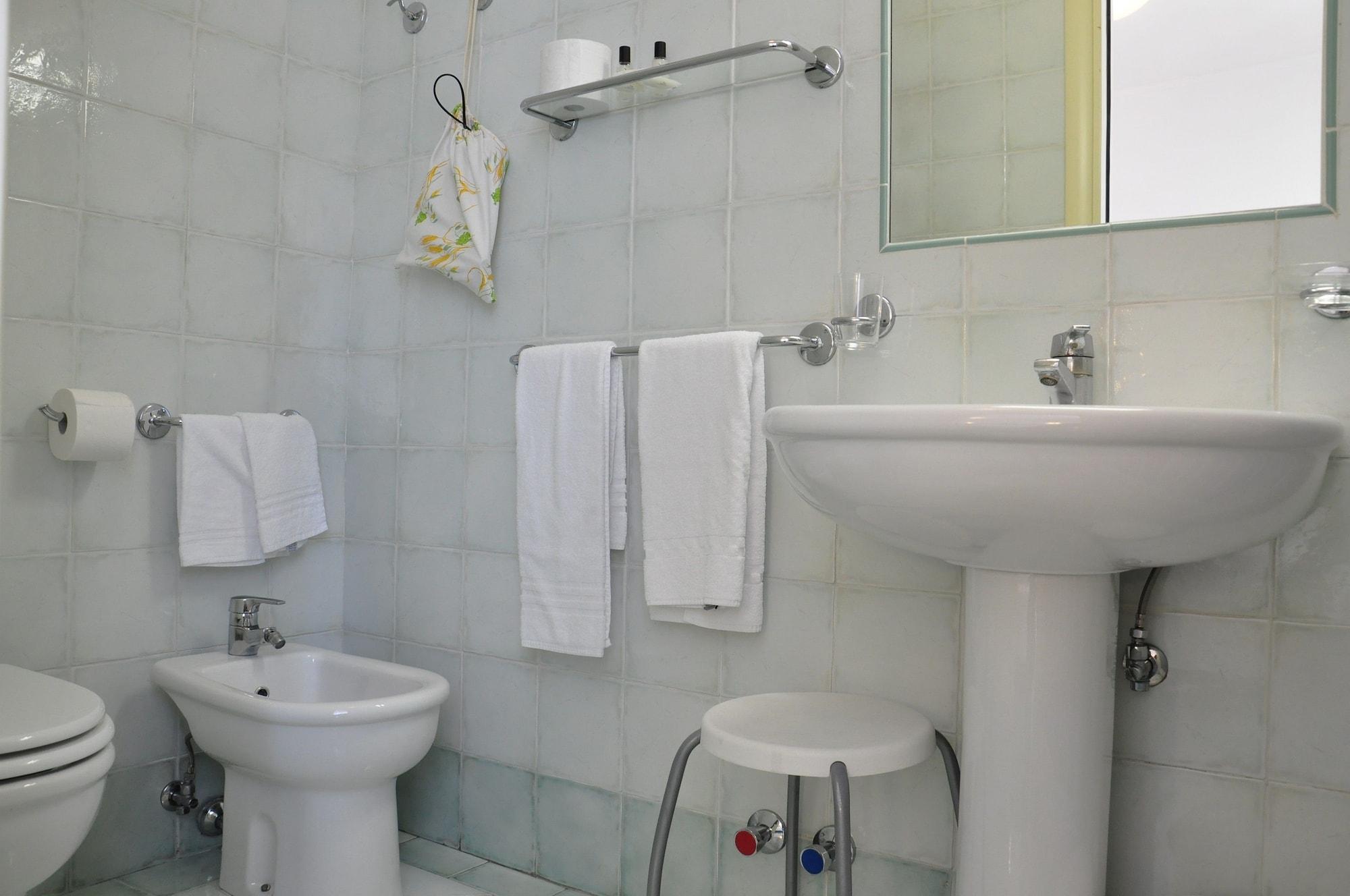 Hotel La Marticana Иския Екстериор снимка