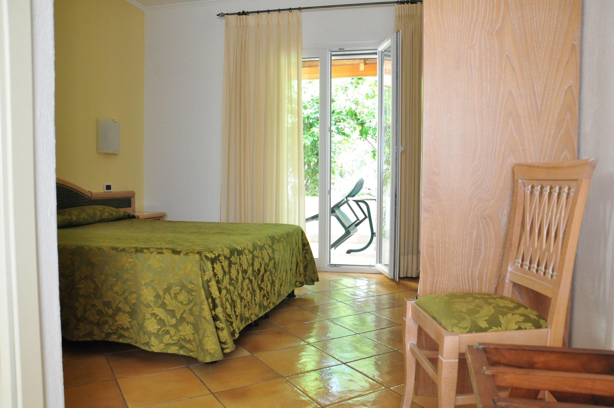 Hotel La Marticana Иския Екстериор снимка