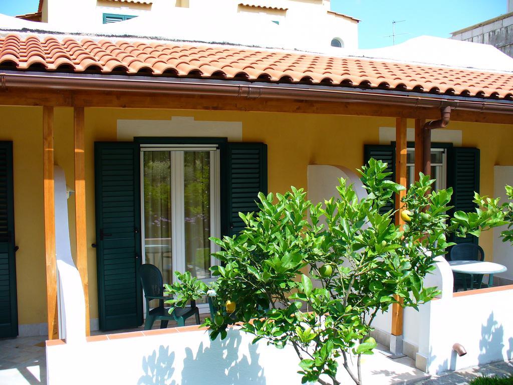 Hotel La Marticana Иския Екстериор снимка