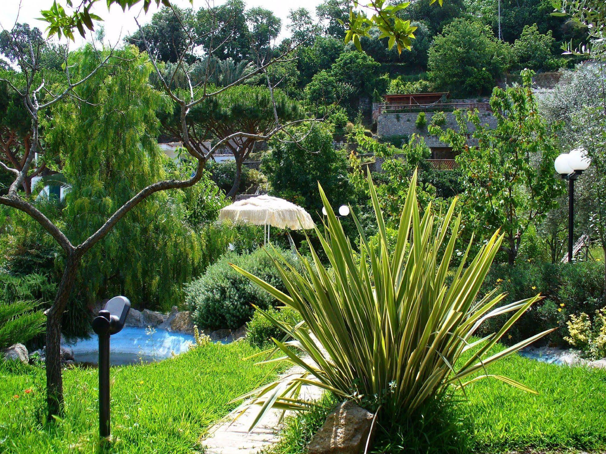 Hotel La Marticana Иския Екстериор снимка