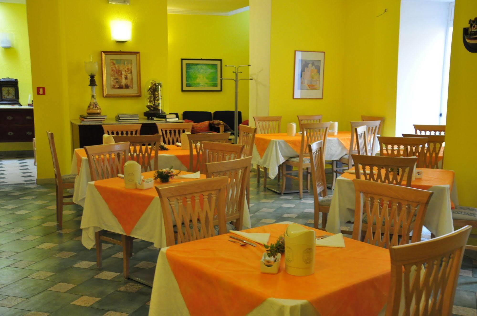 Hotel La Marticana Иския Екстериор снимка